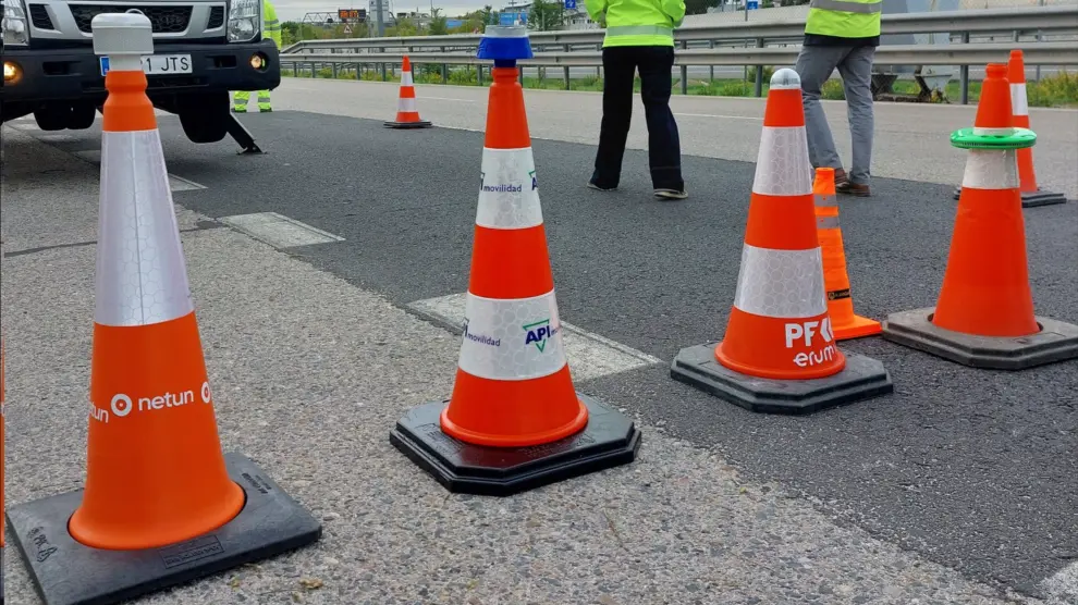 Conos conectados IoT mejoran la seguridad vial en España